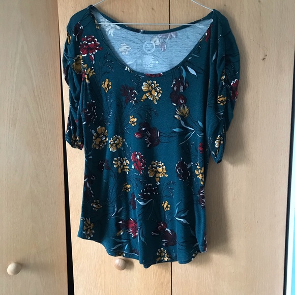 24/7 Comfort Apparel Tops - 24/7 Top Sz med